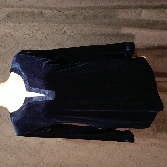 Oscar De La Renta - Picture 1 of 4